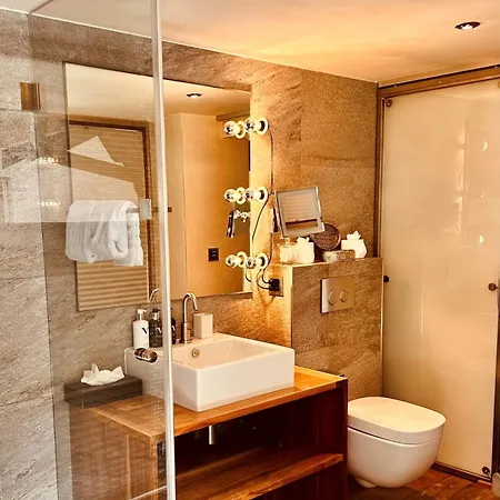 Self Check-in Готель Церматт